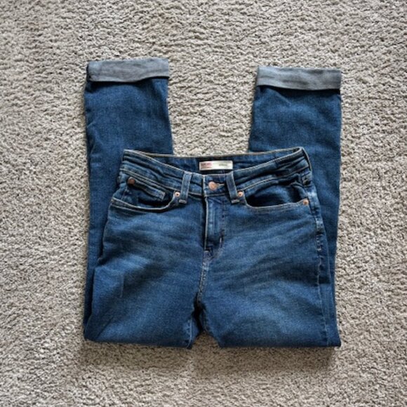 Levi's Signature Women's Mid Rise Boyfriend Jeans size 6 - Picture 2 of 6